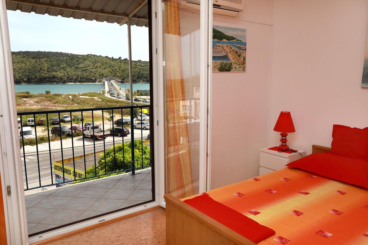 Apartments Irena Trogir Exterior foto